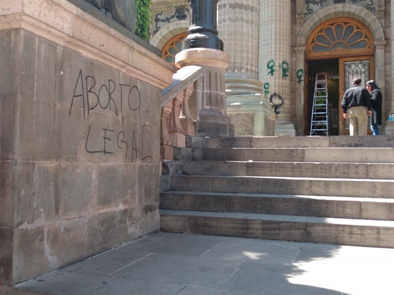Turistas reprueban actos de vandalismo en Guanajuato