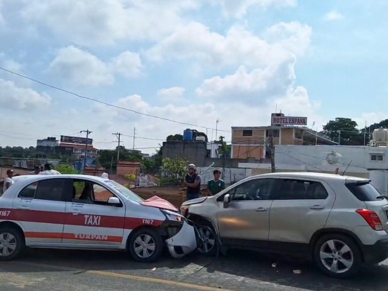 Tuxpan registra hasta 50 accidentes viales al mes