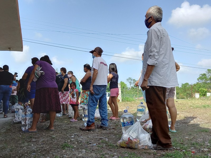 Tuxpeños se solidarizan con los más afectados por Grace