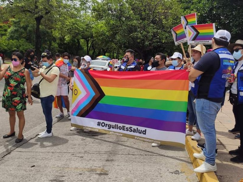 Tuxtla se viste de colores durante marcha del Orgullo LGBTTIQ