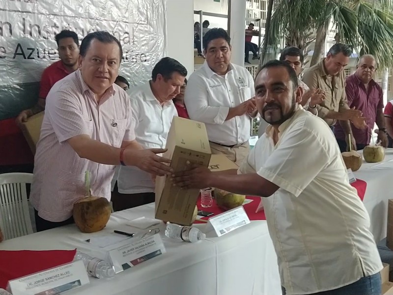 UAGro firma convenio con Zihuatanejo y La Unión