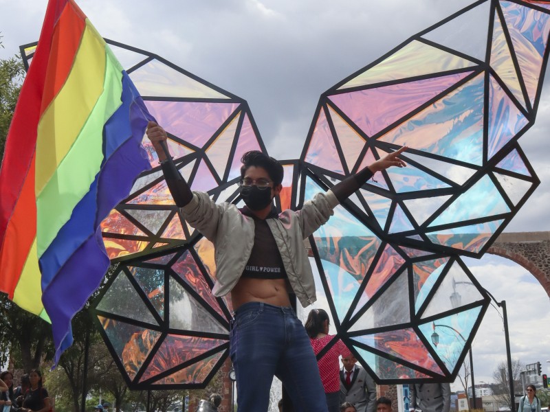 UAQ presente en la Marcha por el Orgullo LGBT+