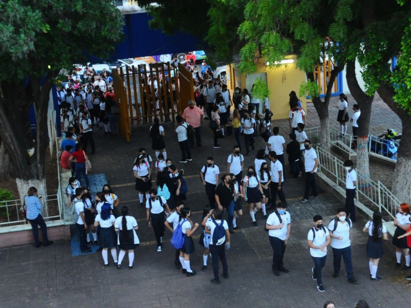 UAS recibe a 160 mil estudiantes en nuevo ciclo escolar