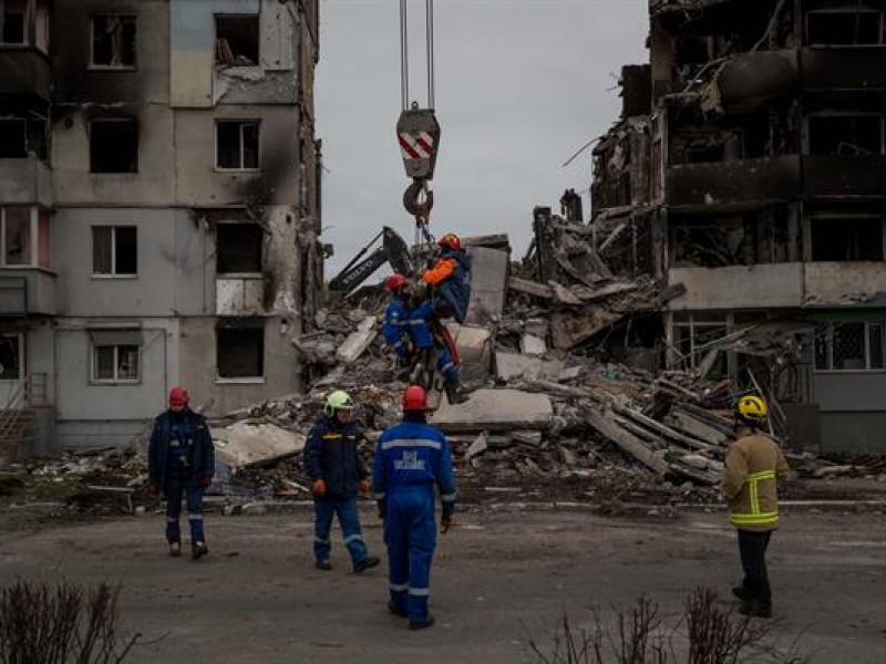 Ucrania identifica 900 civiles muertos en la región de Kiev