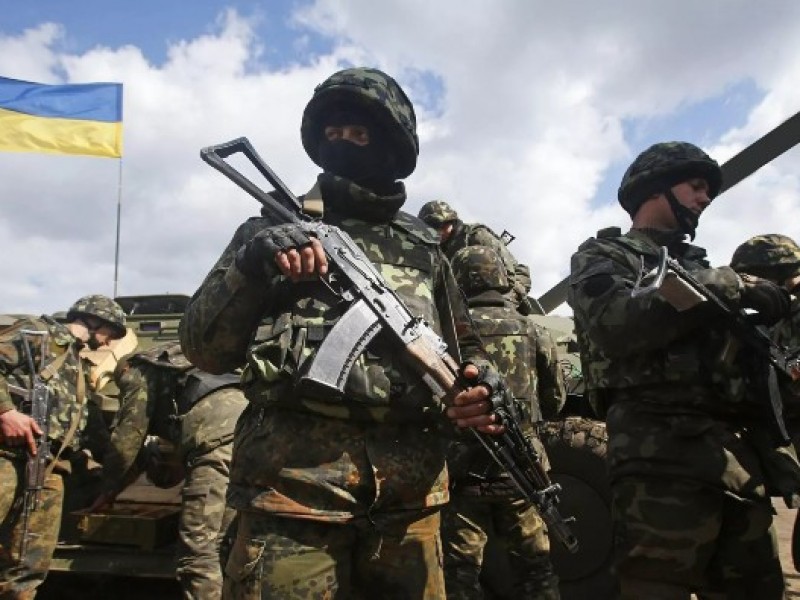 Ucrania no disminuirá defensas