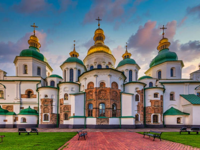 Ucrania pide a Rusia que no destruya la catedral