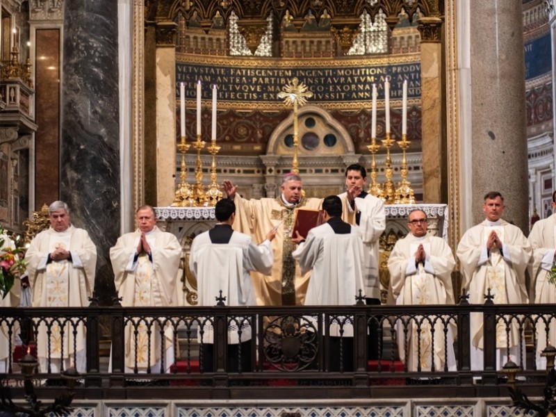 UIF investiga a Legionarios de Cristo