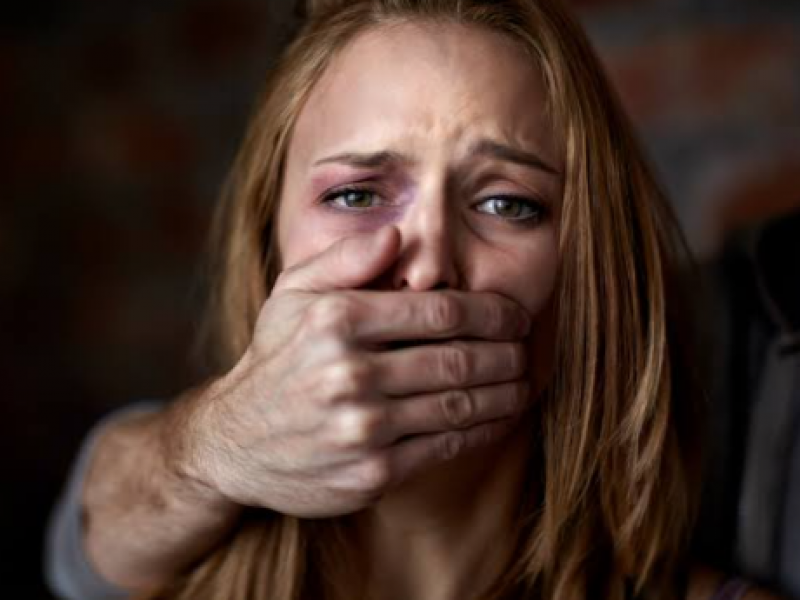 Un 95% de las mujeres no denuncian abusos por desconfianza