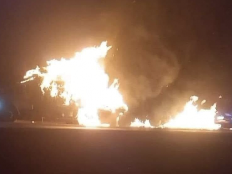 Un camión y dos autos fueron incendiados en carretera Sonoyta-SL