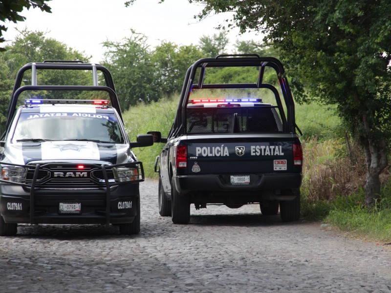 Un herido, tras emboscada a policías