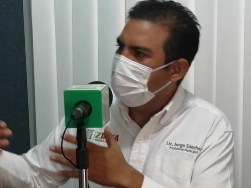 Un hospitalizado de Zihuatanejo y 2 de Petatlán por Covid-19