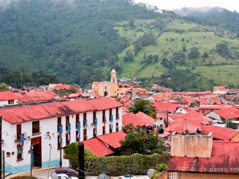 Un hotel y una tour operadora sancionados por ofrecer servicio