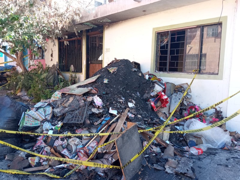 Un incendio la dejó sin casa, 