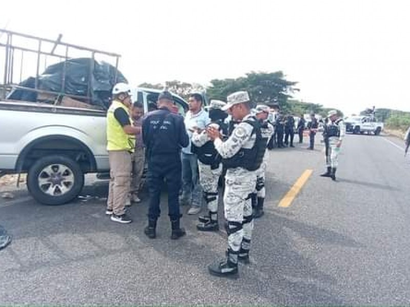 Un muerto deja volcadura de remolque en Juchitán