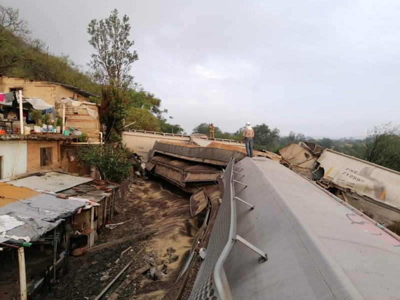 Un muerto y tres lesionados por descarrilamiento de ferrocarril