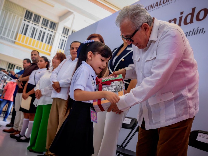 Inauguran el ciclo escolar 2025- 2026 en Sinaloa