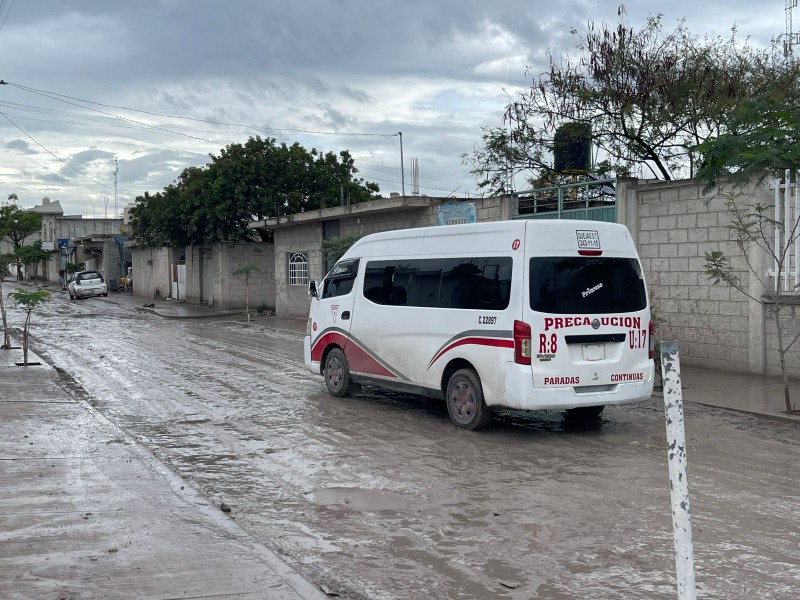 Un riesgo las calles de la Vista Hermosa con lluvia