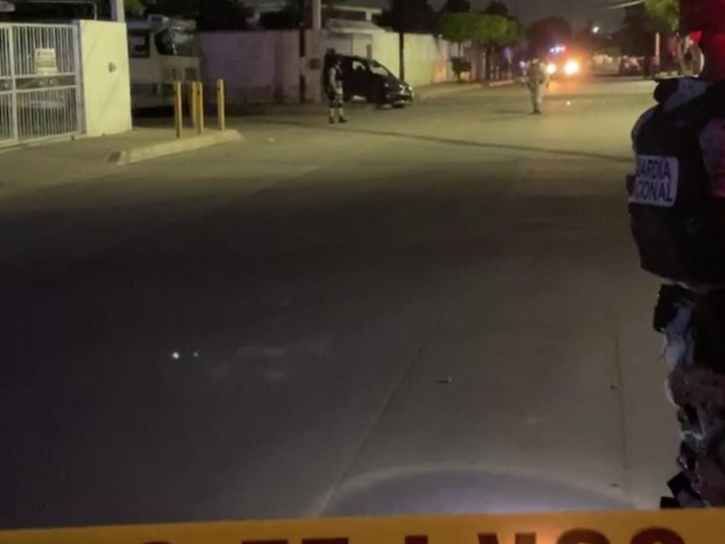 Un vehículo es atacado a balazos en la colonia 21 de marzo