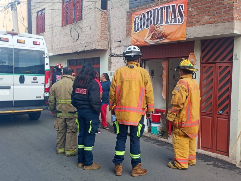 Una lesionada tras flamazo en negocio de Gorditas