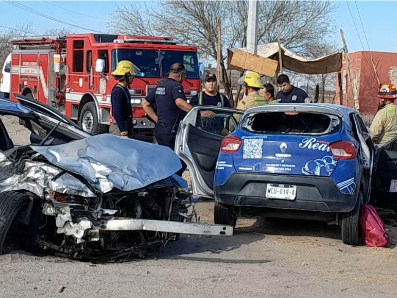 Una mujer murió en choque de frente de dos vehículos