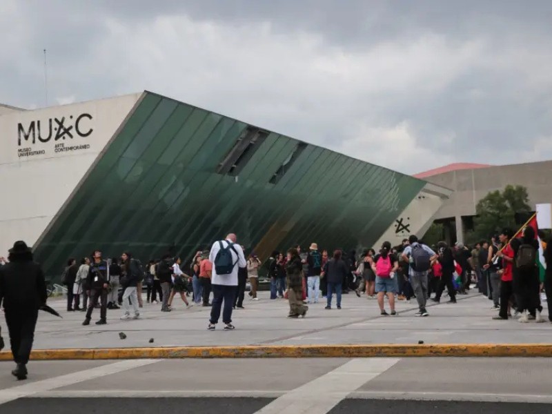 UNAM y Gobierno responde a destrozos durante marcha contra gentrificación
