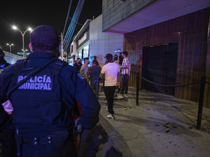 Unidad Especial Anti-COVID-19 efectuó una suspensión y seis dispersiones