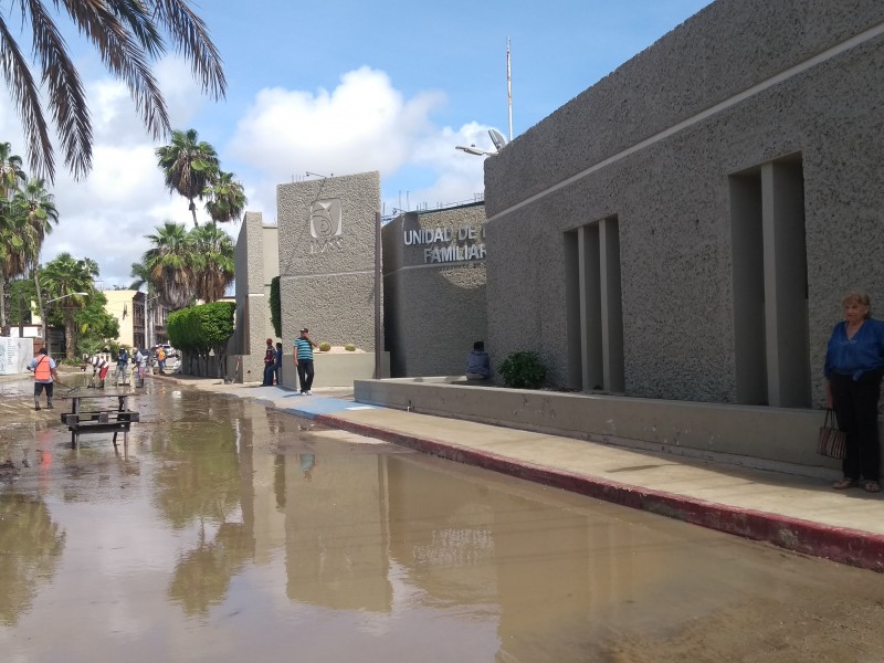 Unidad médica #6 en SJC afectada por lluvias
