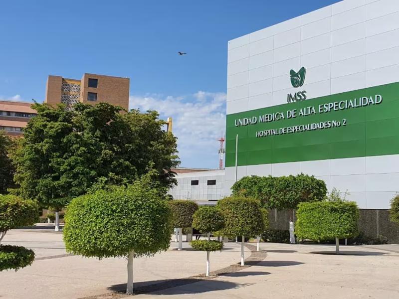 Unidad Médica de Alta Especialidad de Obregón renueva equipos y busca especialistas