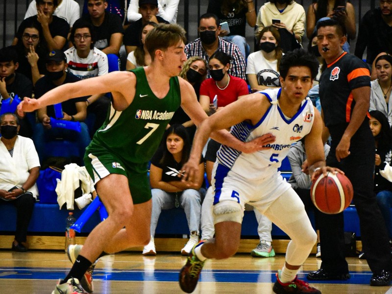 Universidades poblanas se miden ante la NBA Academy