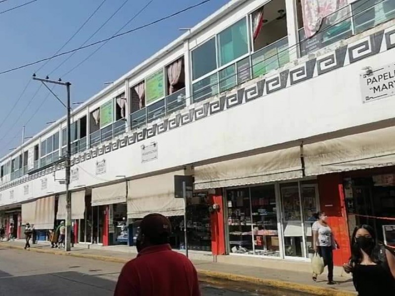Urge cambio de cableado del Mercado Municipal de Tuxpan