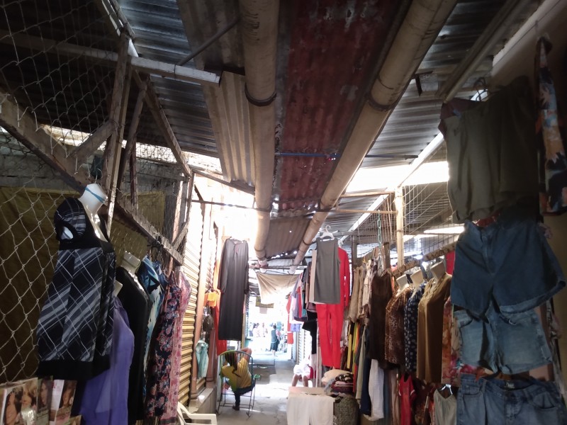 Urge reparar techo del mercado Héroes del 47