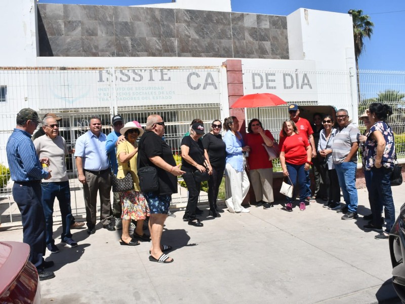 Urgen adultos mayores reapertura de Casa de Día en Guasave