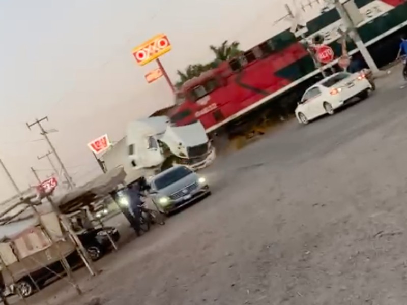 Urgen instalación de plumillas en cruces ferroviarios