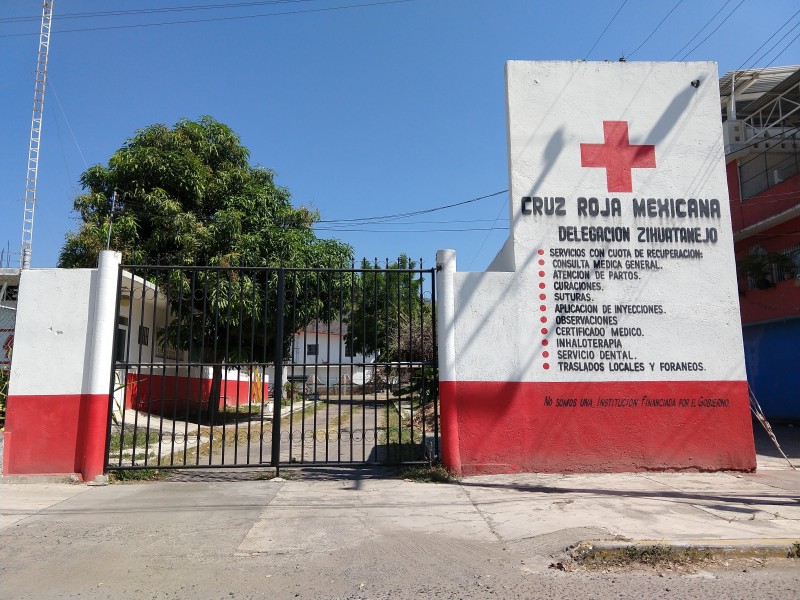 Urgente impermeabilizar loza de la Cruz Roja Zihuatanejo
