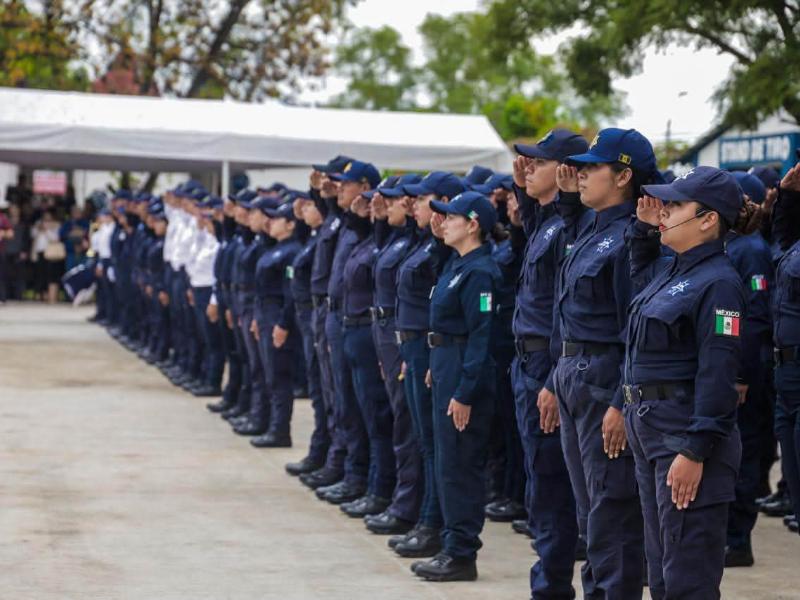 Uruapan suma 57 nuevos policías tras la baja de 109 elementos
