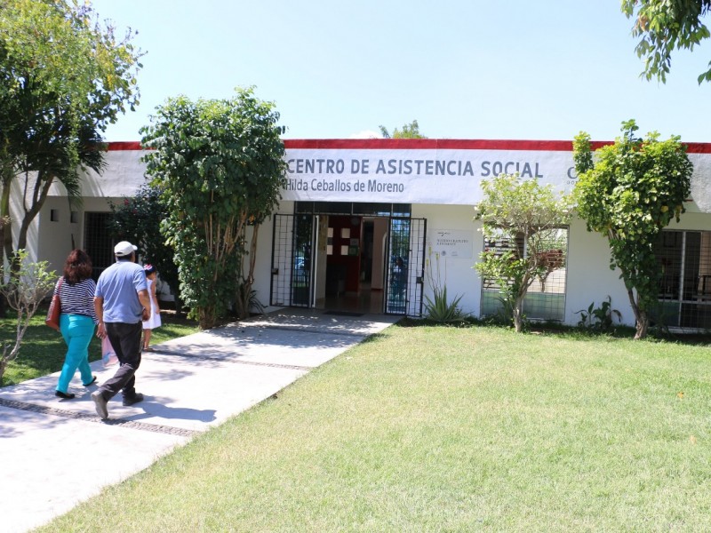 Usarán clínicas de adicciones para descanso de médicos y enfermeras