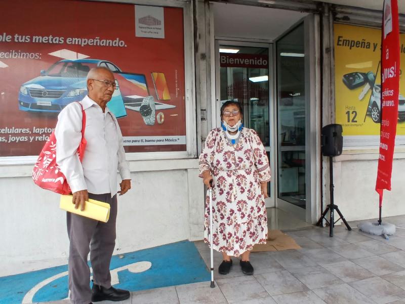 Usuaria denuncia trabas para utilizar dinero electrónico en el Monte de Piedad