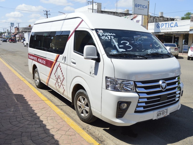 En Navojoa, les gustaron las Vans como transporte público