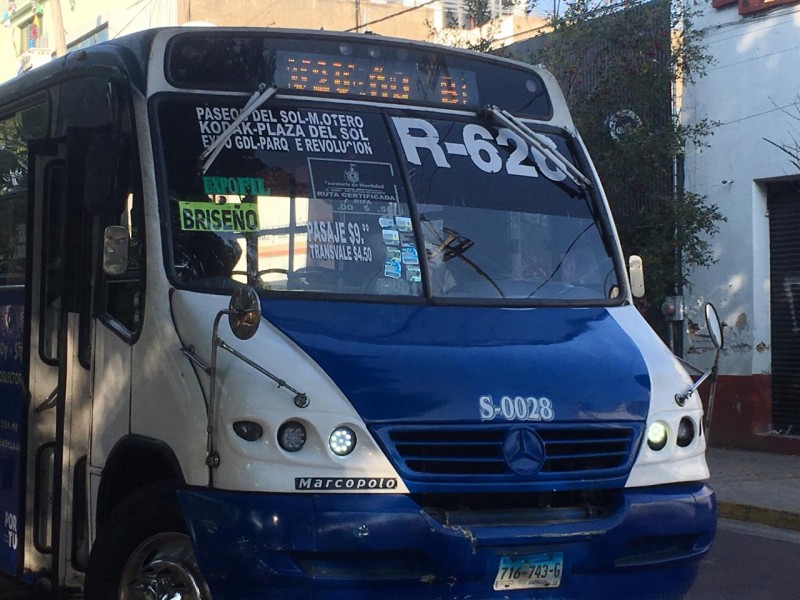 Usuarios de ruta 626 molestos por tarifa