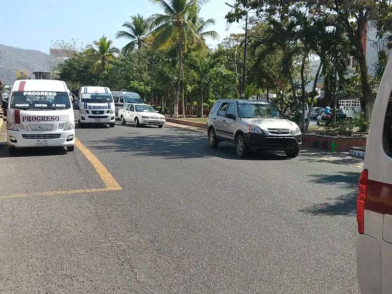 Usuarios denuncian cobros abusivos en ruta Las Mesas