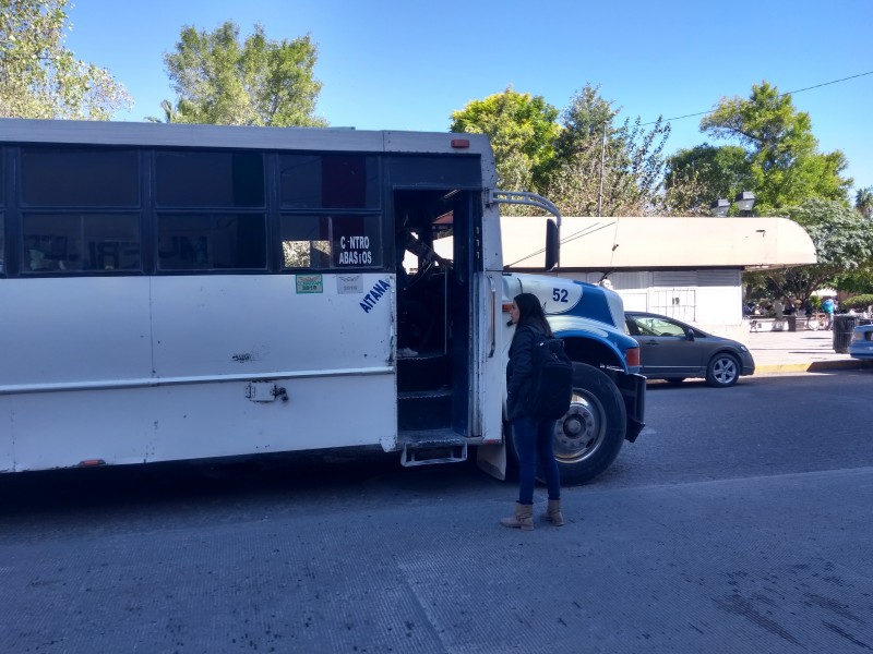 Usuarios estarán sobre intereses de transportistas: Aispuro