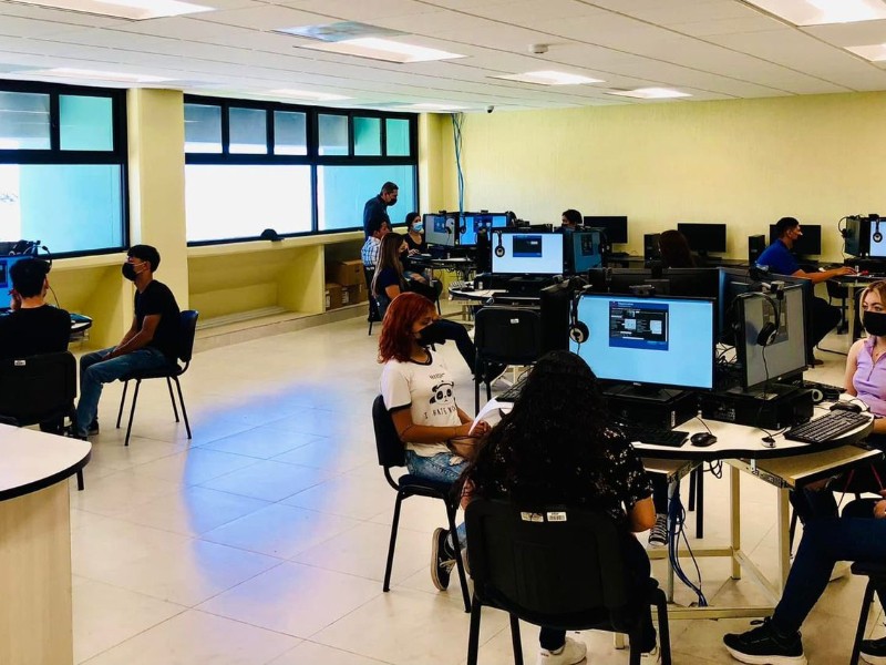 UTSLRC lanzan nueva carrera enfocada en energía y sostenibilidad