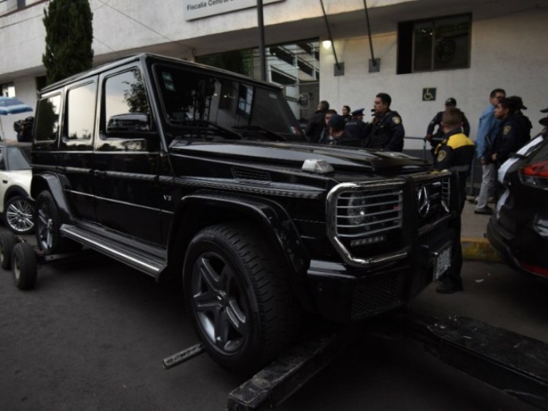 Va a FGR caso de atrincherados en camioneta