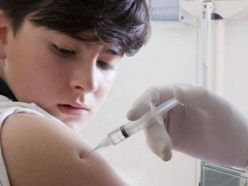 Vacunación de jóvenes iniciará en verano