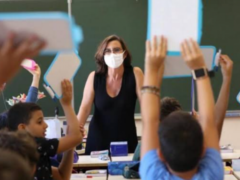 Vacunación para docentes sigue en espera: SSG