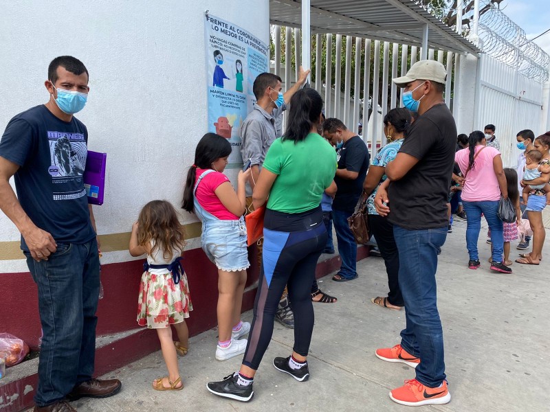 Vacunan en Chiapas a 15 mil migrantes contra COVID-19