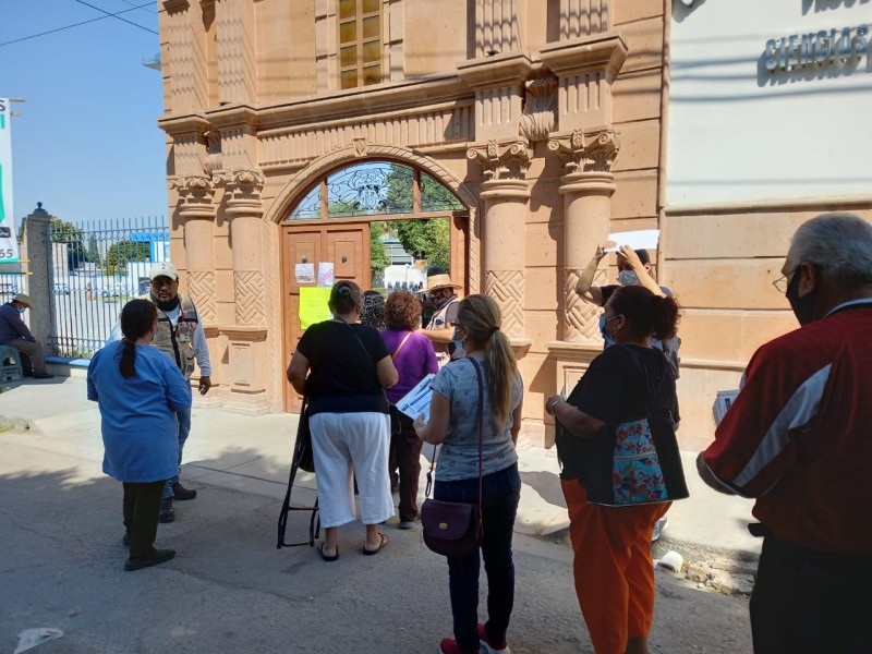 Adultos de 50 años reciben segunda vacuna Covid