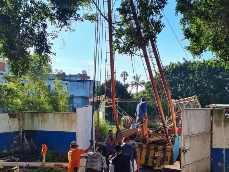 Vadalizan pozo de agua 