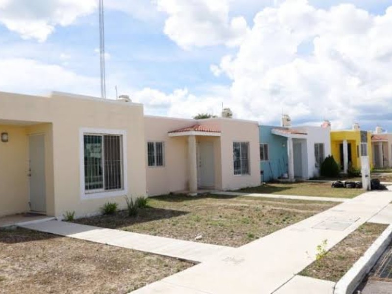 Van 118 personas que pierden su casa por adeudos al Infonavit