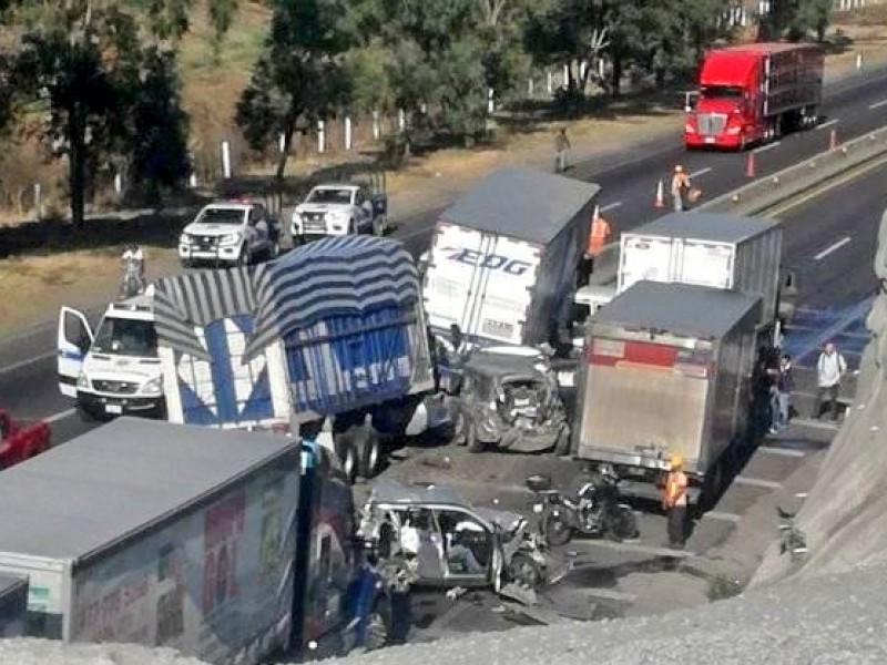 Van 4 personas fallecidas por accidente en carretera León-Aguascalientes